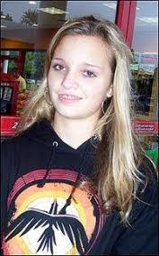 Kara Borden's Instagram, Twitter & Facebook