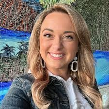 Kristin Petersen's Instagram, Twitter & Facebook