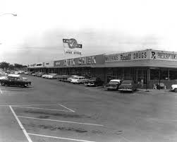 Temple Terrace Florida 1958 Kwik Chek Grocery Store Kwik Chek Was The Forerunner Of Winn Dixie Tampa Tampa Bay Area Old Florida