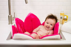 With contoured shaped petals of the flower create a safe seat for. Blooming Bath Baby Bath