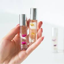 Each flavor is infused with natural dried flowers for a light floral scent. Grosshandel Handaiyan Blumen Goldfolie Klar Lipgloss Magie Temperatur Farbanderung Lippenol Roll On Feuchtigkeitskristall Lipgloss Von Harrisonjiang 1 19 Auf De Dhgate Com Dhgate