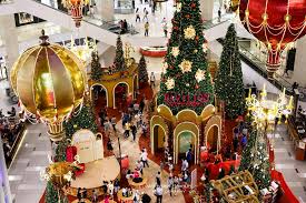 Where to buy a christmas tree in kl, where to get decoration and where to meet santa in kuala lumpur! Pavilion Kl Christmas Decor 2017 Magical Hot Air Balloon With Santa Love Malaysian Flavours