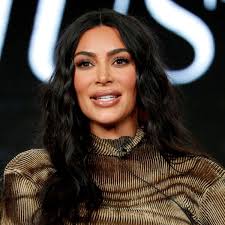 Kim Kardashian e outras celebridades vencem processo sobre criptomoedas nos  EUA