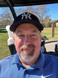 Hi ... my girlfriend and I play every weekend in Dana Point/San Juan  Capistrano but .... Since I retired and I have lot's of free time ....  while she works... i was