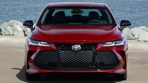 Toyota sienna, toyota camry, highlander, lexus rx300, es300, avalon. Automotive Minute Redesigned 2019 Toyota Avalon Mostly Falls Flat Except The Hybrid Atlanta Business Chronicle