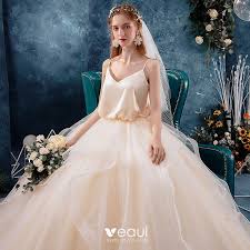 Maybe you would like to learn more about one of these? Erschwinglich Champagner Seide Garten Im Freien Brautkleider Hochzeitskleider 2019 Ballkleid Spaghettitrager Armellos Ruckenfreies Lange Ruschen