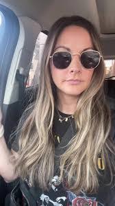 Caroline Irvin's Instagram, Twitter & Facebook