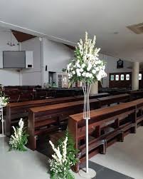 Rangkaian bunga altar, bunga belakang altar, bunga mimbar, bunga persempahan, bunga kursi umat. Bunga Mimbar Pintu Masuk Dekorasi Gereja Sanbarto Facebook