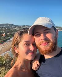 Beatriz Duncan's Instagram, Twitter & Facebook