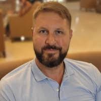 Alexander Strauch's Instagram, Twitter & Facebook