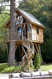 Pin By Silvia Lamedica On Casa Arbol Granero 2 Tree House Interior Tree House Kids Tree House