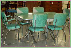 Hearken back to a midcentury look by choosing from a variety of styles and colors. 64 Reference Of Vintage Formica Table And Chairs Retro Kitchen Tables Vintage Kitchen Table Kitchen Table Settings