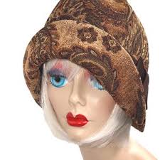 Authentic 1920s Beaded Flapper Cloche Hat, W. Ravid Chicago, 1920s American  Prohibition, the Roaring 20s!