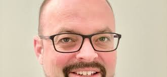 Chris Lynes's Instagram, Twitter & Facebook