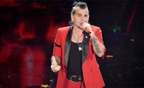 Read piero pelù's bio and find out more about piero pelù's songs, albums, and chart history. Piero Pelu Con La Sardegna Sul Cuore Costa Smeralda
