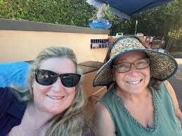 Lynn's wedding, Now you will see the Crab Girls!!! GREAT group of ffiends!