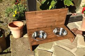 Gunstige Futterbar Fur Unter 20 Selber Bauen Furryfit Hunde Aktivitatstracker Hundebett Selber Bauen Hundenapf Hundeprodukte