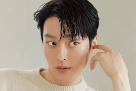 He entered the korean army training center to undergo basic military training before fulfilling his service as an active duty soldier. Tf59mpzauk3 Wm