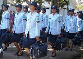 Sejumlah 167 siswa dari smk penerbangan bina dirgantara pada tanggal 7 januari 2019 mengunjungi politeknik penerbangan surabaya untuk mengenal lingkungan kampus lebih dekat. Empat Lulusan Terbaik Sma Angkasa Adisutjipto Lulus Pendidikan Bintara Tni Au 2019