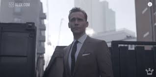 Сара вышла замуж и уехала в индию. Tom Hiddleston Net Worth Movies Wife Weather Report Trendcelebs