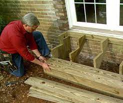 When decorating the porch and after finishing the installation how to build the round steps for the porch with your own hands? How To Build Outdoor Wooden Steps To Spruce Up Your Entry Patio Steps Wooden Steps Building A Deck