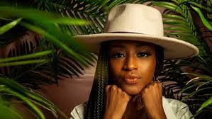 Erin Lacey's Instagram, Twitter & Facebook