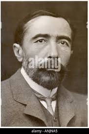 JOSEPH CONRAD (1857-1924) Polish-British author with his wife Jessie and  one of their two sons Stock Photo