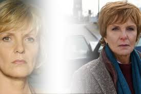 The series has starred ulrike kriener in the title role of ellen lucas, chief detective commissioner and michael roll as boris noethen, first commissioner. Neuer Look Neue Kollegen Neue Stadt Alles Neu Bei Kommissarin Lucas Tag24