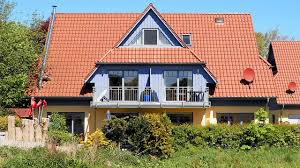 Das wunderschöne mehrfamilienhaus haus am deich wurde 2019 errichtet. Vvr Floter Ferienhaus Kormoran Ostseebad Prerow