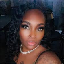 🚨 BREAKING NEWS: HIT-AND-RUN SUSPECTS CRASH UNDER JENNINGS STATION ROAD  OVERPASS A hit-and-run just happened, leading to the suspects crashing  their vehicle under the bridge along Jennings Station Road. One suspect has