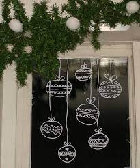 Diy christmas centerpieces to consider this year. 3 Easy Diy Ideas On How To Make Window Decorations For Christmas
