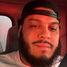 Should I grade my 2018 curry auto card?