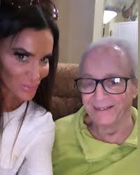 Happy Father's Day to all the rockstar dads ❤️