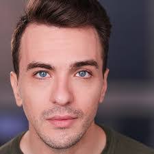 Alan Navarrete's Instagram, Twitter & Facebook