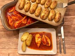 Curryhahnchen Mit Ofenkartoffeln Aus Dem Grundset Von Pampered Chef Pampered Chef Rezepte Fleisch Rezepte Pampered Chef Rezepte Braten