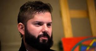 Gabriel boric was born in punta arenas, chile in 1986 to a croatian father and a catalonian mother, and, while studying at the university of chile. Gabriel Boric Pidio A La Izquierda Condenar Situacion En Cuba Nicaragua China Y Venezuela Epicentro Chile