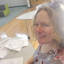 Lois Kulig's Instagram, Facebook & TikTok