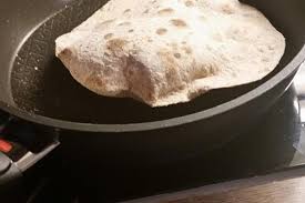 Dunnes Arabisches Fladenbrot Von Missbellenbaum Chefkoch Rezept Arabisches Fladenbrot Fladenbrot Lebensmittel Essen