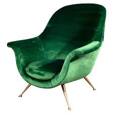 Elegant Armchair In Emerald Green Velvet 1950s 1stdibs Com Armchair Green Chair Velvet Chair