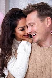 Lee Ryan cradles girlfriend Verity Paris' blossoming baby bump during  pregnancy shoot