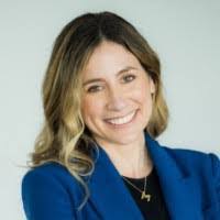 Meredith Nussbaum's Instagram, Twitter & Facebook