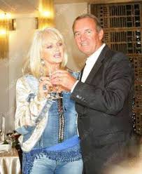 She married real estate agent robert sullivan on july 4, 1973. 73 Bonnie And Robert Ideas Bonnie Bonnie Tyler Robert