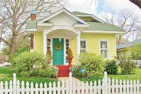Warna ini dapat menjadi inspirasi untuk warna cat rumah minimalis yang mengandung elemen air. 10 Warna Cat Dinding Luar Rumah Yang Cerah Terfavorit