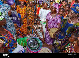 Traditionelle afrikanische hochzeit -Fotos und -Bildmaterial in hoher  Auflösung – Alamy