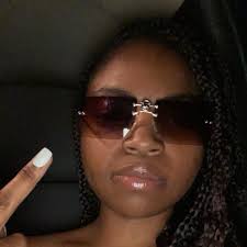 LaDerrica Euniquee‎