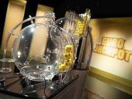 Eines ermittelt die 5 aus 50 gewinnzahlen. Lottozahlen Eurojackpot 12 2 2021 Die Aktuellen Gewinnzahlen Lotto