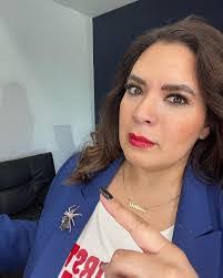 Anna Regalado's Instagram, Twitter & Facebook