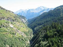 Vals umfasst das gesamte sechs kilometer lange valsertal, das sich bei st. File Oberes Valsertal Jpg Wikipedia