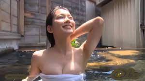 吉岡里帆 ヌード画像 おっぱい丸出し温泉入浴！生乳の谷間がエロすぎる【GIF・動画有】 - 裏ピク