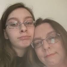 Stacy Gruber's Instagram, Twitter & Facebook